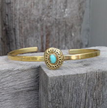 Charger l'image dans la galerie, Brass Establish Bracelet with Turquoise Stone | Bauxo