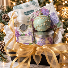 Charger l'image dans la galerie, French Lilacs Holiday Luxury Gift Box | Michel Design Works
