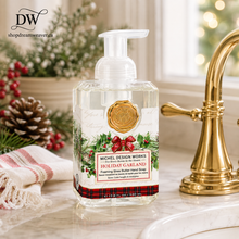 Charger l'image dans la galerie, Holiday Garland Foaming Soap | Michel Design Works DW