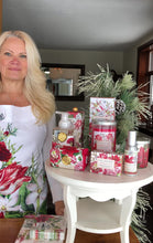 Load and play video in Gallery viewer, Christmas Bouquet Foaming Soap | Michel Design Works