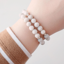 Charger l'image dans la galerie, White Lace Agate Gemstone/Sterling Silver Bracelet