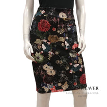 Charger l'image dans la galerie, Pencil Skirt | Floral | Gilmour Clothing | Dream Weaver Canada