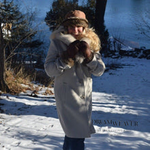 Charger l'image dans la galerie, Stone Twill Coat with Removable Faux Fur Collar
