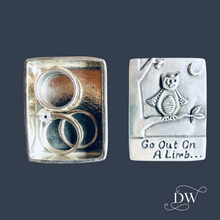 Charger l&#39;image dans la galerie, Pewter Trinket Box | Owl Go out on a limb
