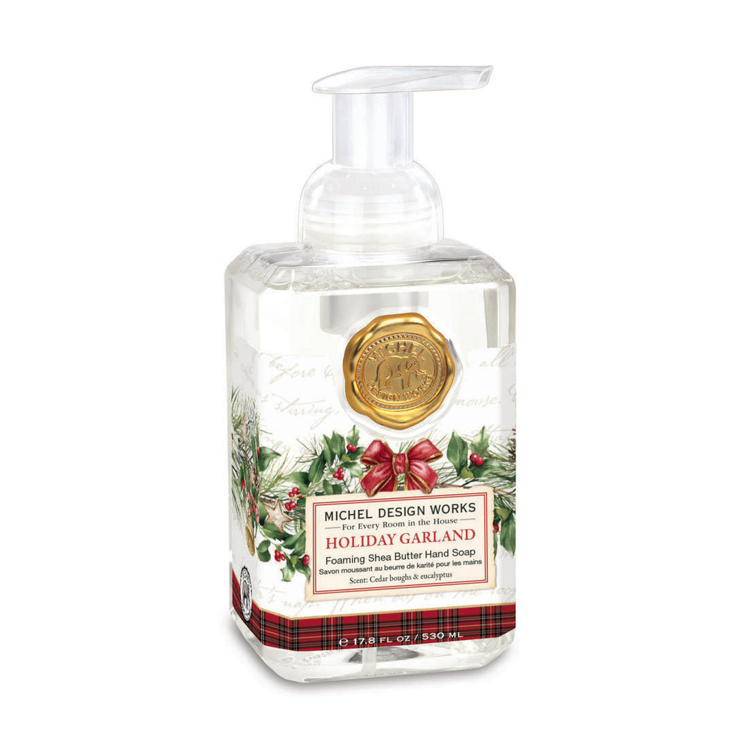 Holiday GarlandvFoaming Hand Soap_1
