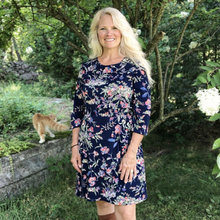 Charger l'image dans la galerie, Meadow Corduroy Dress | April Cornell 2
