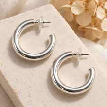 Charger l'image dans la galerie, Pilgrim Maddie Medium Silver-Plated Hoop Earrings | Slight Imperfections
