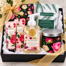 Charger l'image dans la galerie, Pressed Flowers Deluxe Gift Box | Michel Design Works &amp; Mistral
