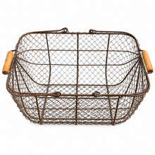 Charger l'image dans la galerie, Rustic Farmhouse Wire Basket with Wooden Handles side view

