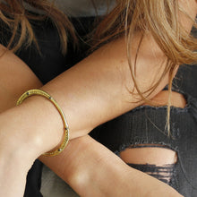 Charger l&#39;image dans la galerie, Vital Cuff Bracelet | Bauxo
