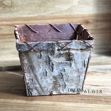 Charger l'image dans la galerie, Birch Bark Planter | Square Dream Weaver Canada
