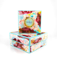Load image into Gallery viewer, Barefoot Venus Gift Box Large
