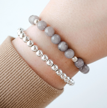 Load image into Gallery viewer, Gray Agate Small Stone &amp; Sterling Silver Bracelet
